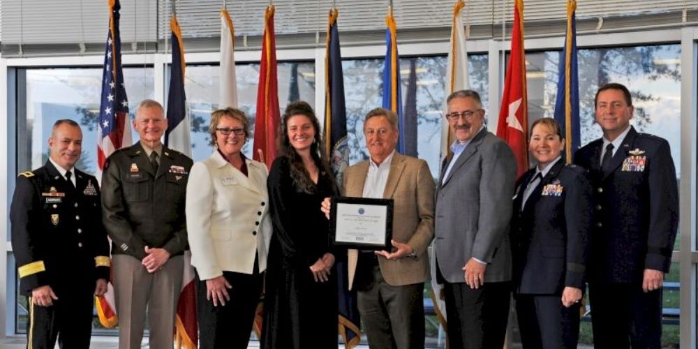 Above and Beyond Award for Support of Guard and Reserve