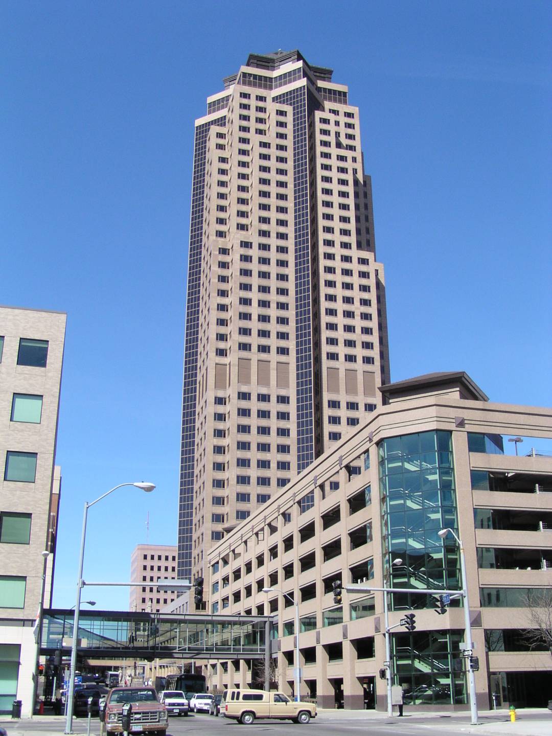 Principal Financial Group 801 Grand HVAC Infrastructure